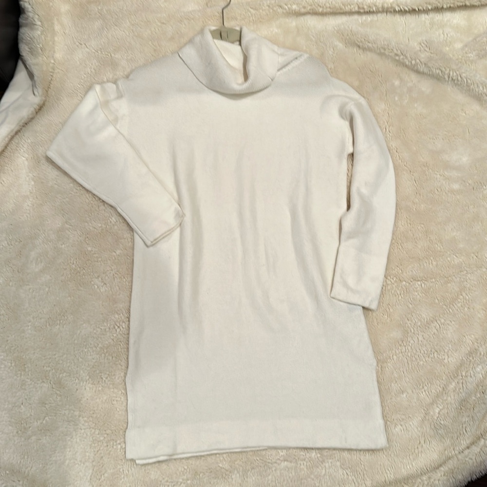 Women’s White Turtleneck Long sleeve Dress SMALL